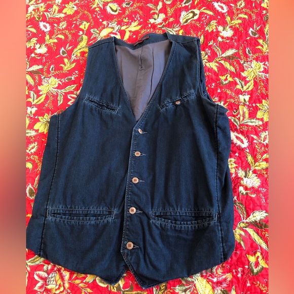 Jeremiah Other - Jeremiah Men's Dark Blue Denim Vest Size Medium, Adjustable back strap, Pockets